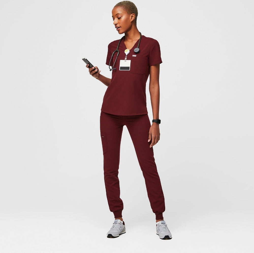 Figs burgundy set